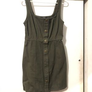 Green basic dress